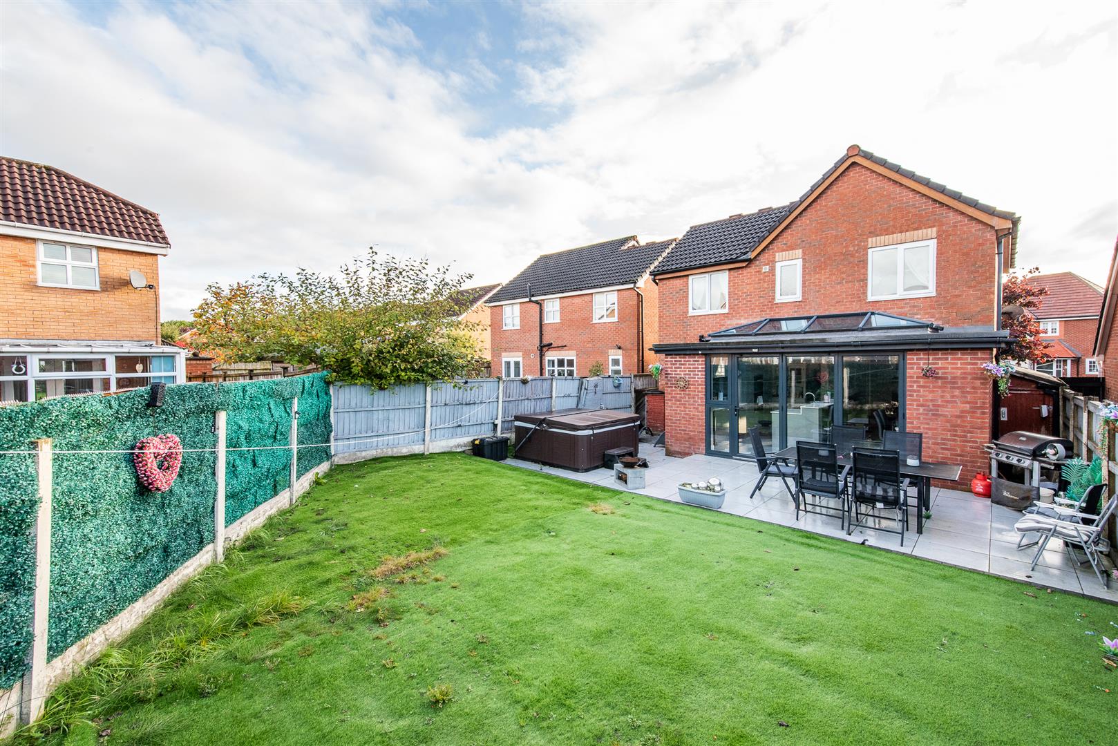 4 bed property in Hampshire Road, PRESTON